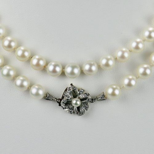 Akoya Pearl Necklace - 14-carat two-tone gold clasp and diamonds 58 Facettes 1998