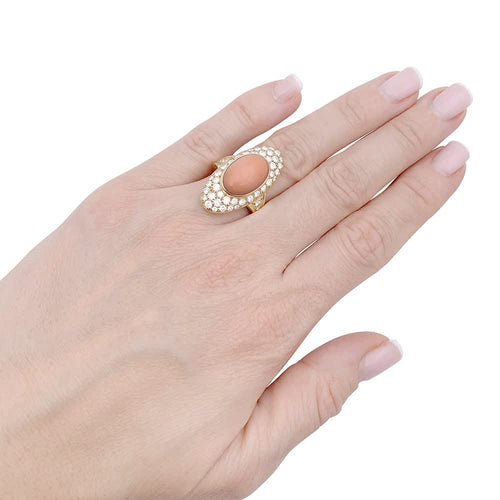 Bague 56 Bague navette en or jaune 18K, corail peau d’ange et diamants 58 Facettes 33265