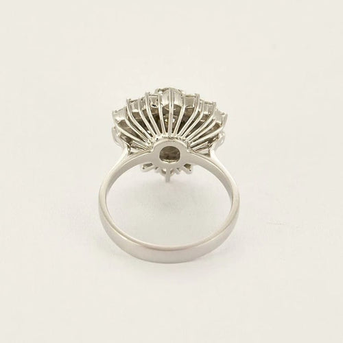 Bague 54 Bague diamant jaune taille brillant en or gris 18k et diamants 58 Facettes BA24