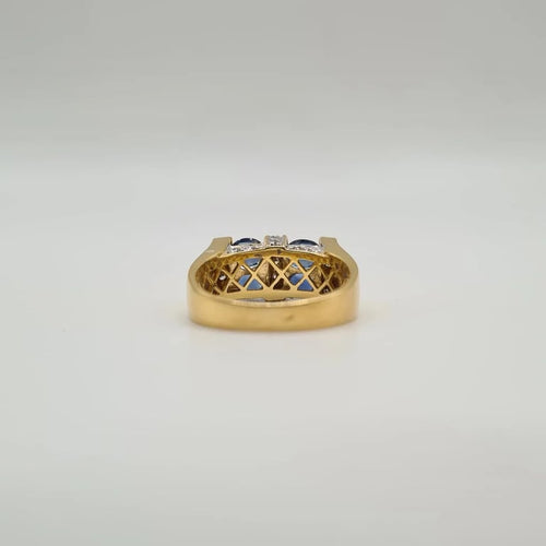 Bague 55 Bague art déco or jaune 18 carats sertie de 6 saphirs ovales et diamants 58 Facettes