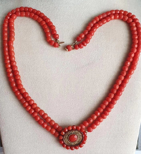 Collier Collier ancien 2 rangs de corail facetté avec motif central - 19ème siècle 58 Facettes