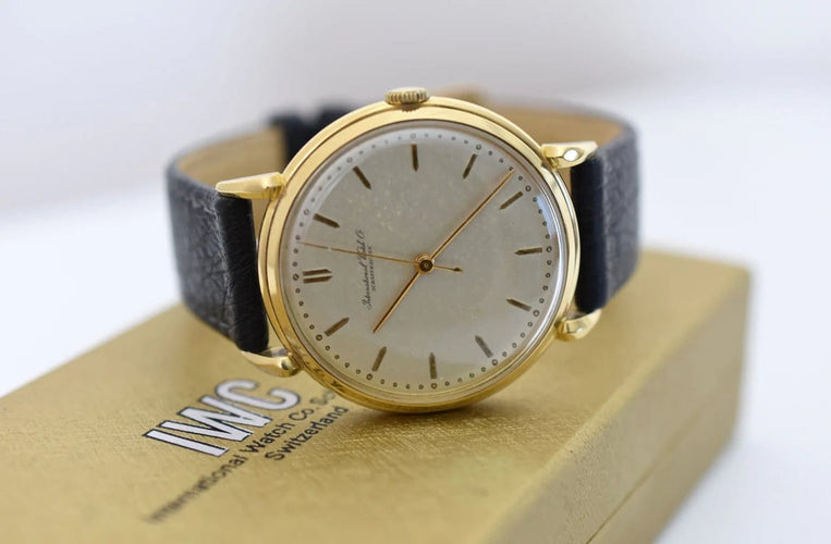 Montre Montre homme IWC Schaffhausen, or jaune 18 carats, calibre 89, vers 1970 58 Facettes IWC-200