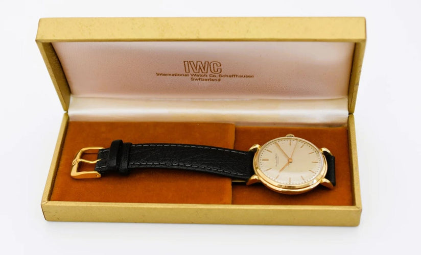 Montre Montre homme IWC Schaffhausen, or jaune 18 carats, calibre 89, vers 1970 58 Facettes IWC-200