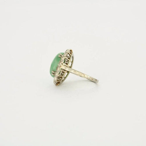 Bague 49 Bague cabochon jade et diamants en or blanc 18 carats 58 Facettes 1933