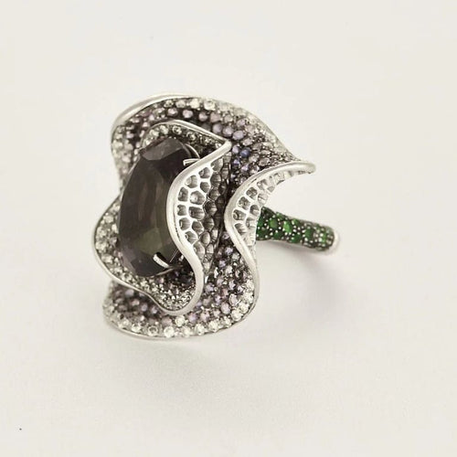 Bague 65 Bague fleur en or blanc 18k et diamants, tsavorites, améthyste 58 Facettes LJ25-309