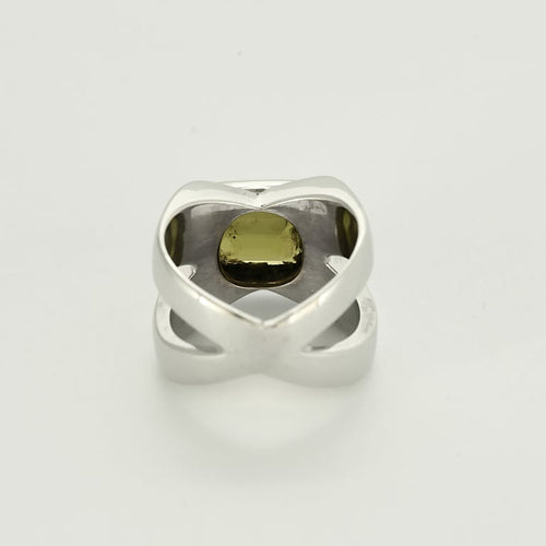 Ring 51.5 Modernist ring in white gold and peridot 58 Facettes ALB2061