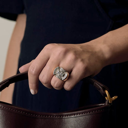 Ring 52 Ring Tank in yellow gold, white gold and diamonds 58 Facettes B250700