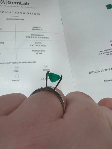 Émeraude colombienne certifiée 1,47 carat 58 Facettes COL-03