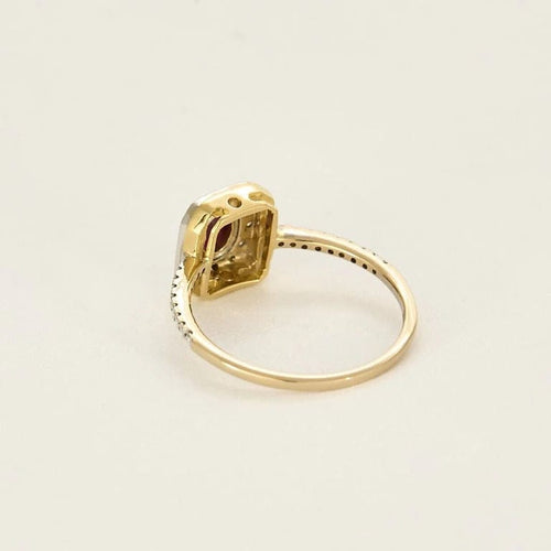 Bague 55.5 Bague rectangle en or jaune et gris 18k, rubis et diamants 58 Facettes PL08