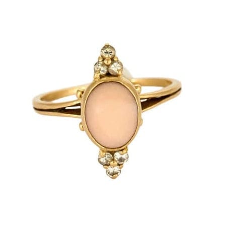 Bague 53.5 Bague en or jaune 18K au corail peau d’ange et diamants 58 Facettes 58FC178