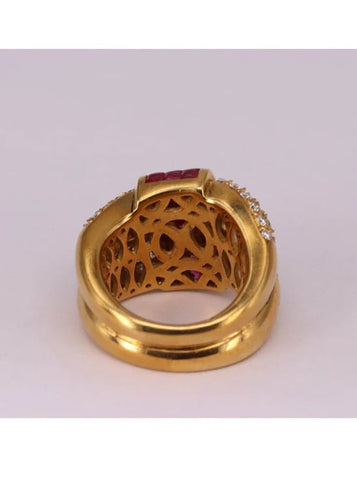 Bague 55 Bague ondulée Or jaune Rubis et Diamants 58 Facettes RNG0016