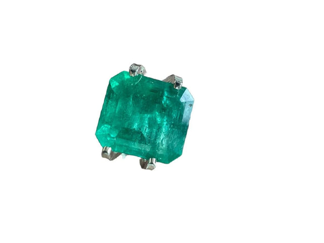 Émeraude colombienne certifiée 1,47 carat 58 Facettes COL-03