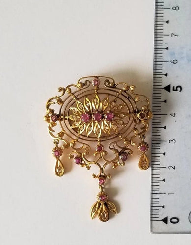 Broche Broche or jaune Rubis et diamants 58 Facettes