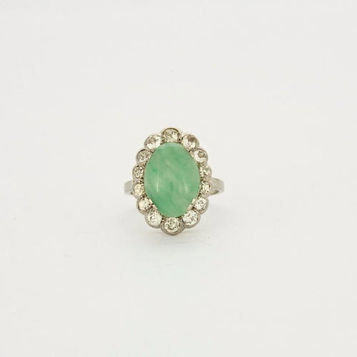 Bague 49 Bague cabochon jade et diamants en or blanc 18 carats 58 Facettes 1933