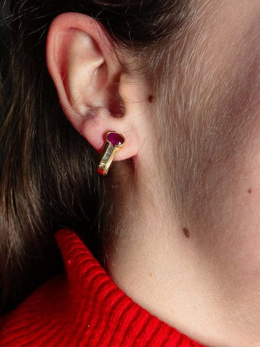 Boucles d'oreilles Boucles d'oreilles ornées de rubis et diamants en or jaune 58 Facettes 47900022