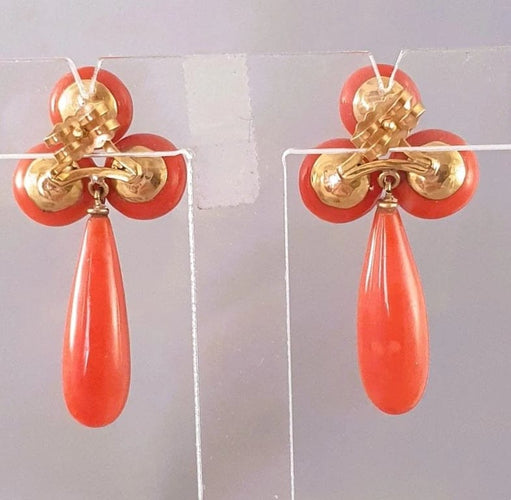 Boucles d'oreilles BOUCLES d'OREILLES CORAIL MEDITERRANEEN 3 CABOCHONS et 1 POIRE PENDANTE 58 Facettes