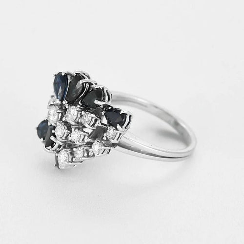 Bague 53 Bague motif végétal en or blanc 18k, saphirs poire et diamants 58 Facettes BA510