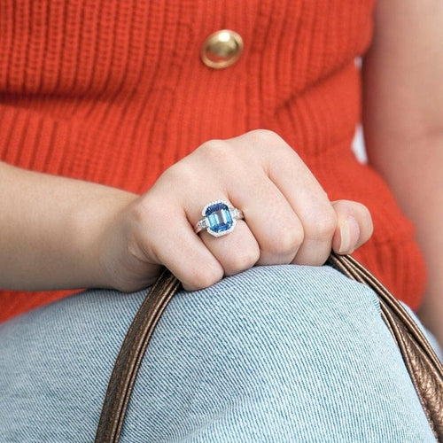 Bague 53,5 Bague - Saphir 6 ct et diamants en or blanc 18k 58 Facettes LJ21