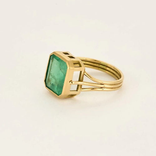 Bague 56 Bague en or jaune 18K sertie d’une émeraude 5 ct 58 Facettes 58FC161