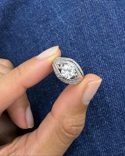 Bague 47.5 Bague Dôme en or blanc 18 carats et diamant 0,85 ct 58 Facettes