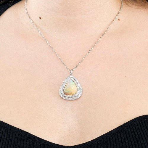 Pendentif Pendentif opale arlequin en or gris 18k et diamants 58 Facettes LJ22