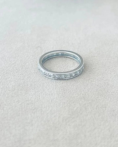 Bague 50 Alliance américaine en or blanc 18 carats et diamants taille ancienne 58 Facettes