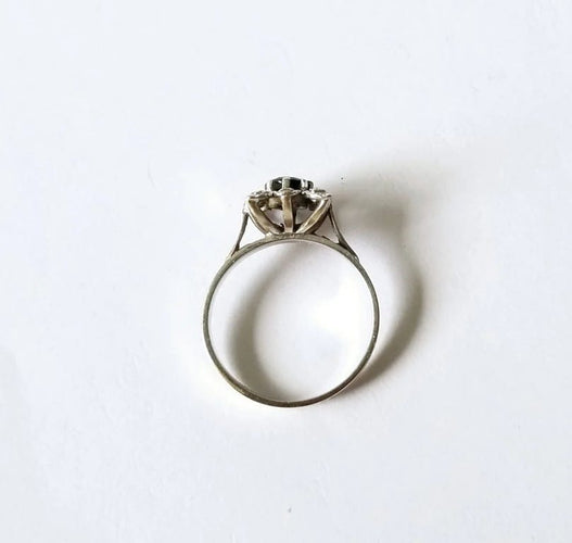 Bague 50 Bague pompadour saphir bleu et diamants en or blanc 18k 58 Facettes