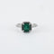 Bague 50 Bague en or blanc, émeraude & diamants 58 Facettes