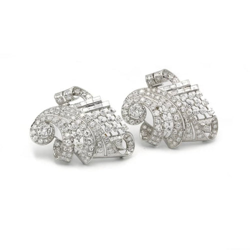 Boucles d'oreilles Broche Double Clip Art Déco - Or, platine & diamants 58 Facettes 240117R