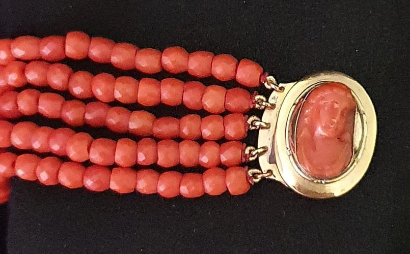 Bracelet Bracelet Or jaune Corail Camée 58 Facettes C 333