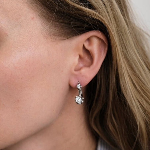 Boucles d'oreilles Dormeuses en platine & diamants 58 Facettes