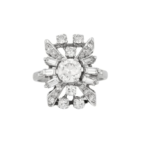 Bague 54 Bague cocktail en or blanc 18 carats et diamants 58 Facettes 1075