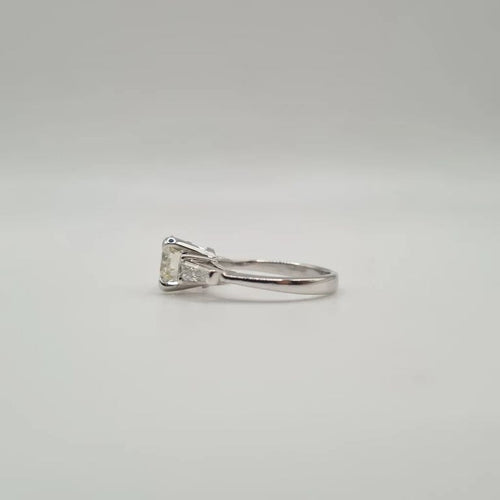 Bague 56 Bague or blanc 18 carats sertie de diamants naturels 58 Facettes