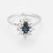 Bague 60.5 Bague marguerite en or blanc, saphir et diamants 58 Facettes 58FC103