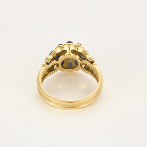 Ring 60.5 "Flower" ring in yellow gold, sapphire and diamonds 58 Facettes LEN1849X2