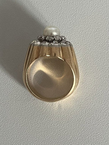 Bague 57 Bague Or Godronné Perle Diamants 58 Facettes 5082