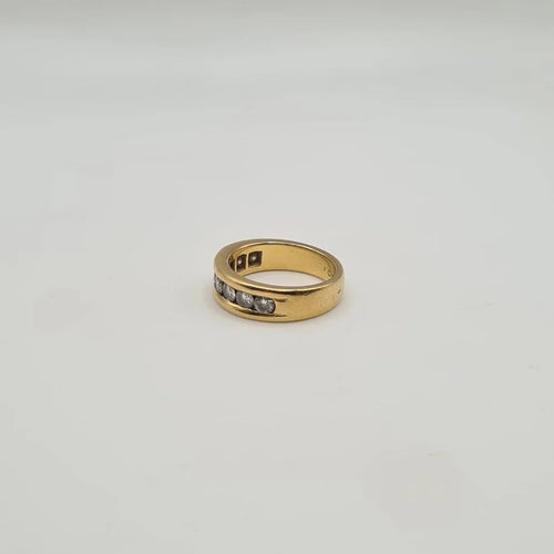 Bague 53 Demi-alliance or jaune, sertie de diamants naturels 58 Facettes