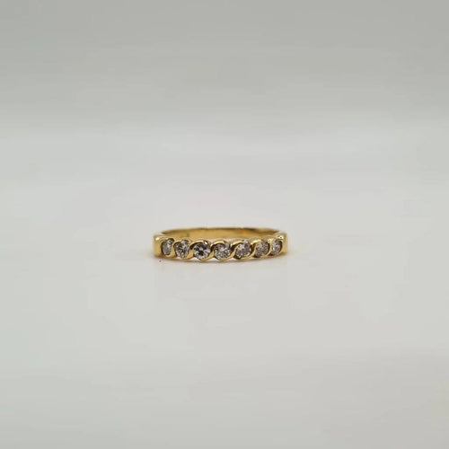 Bague 54 Demi-alliance or jaune sertie de diamants 58 Facettes