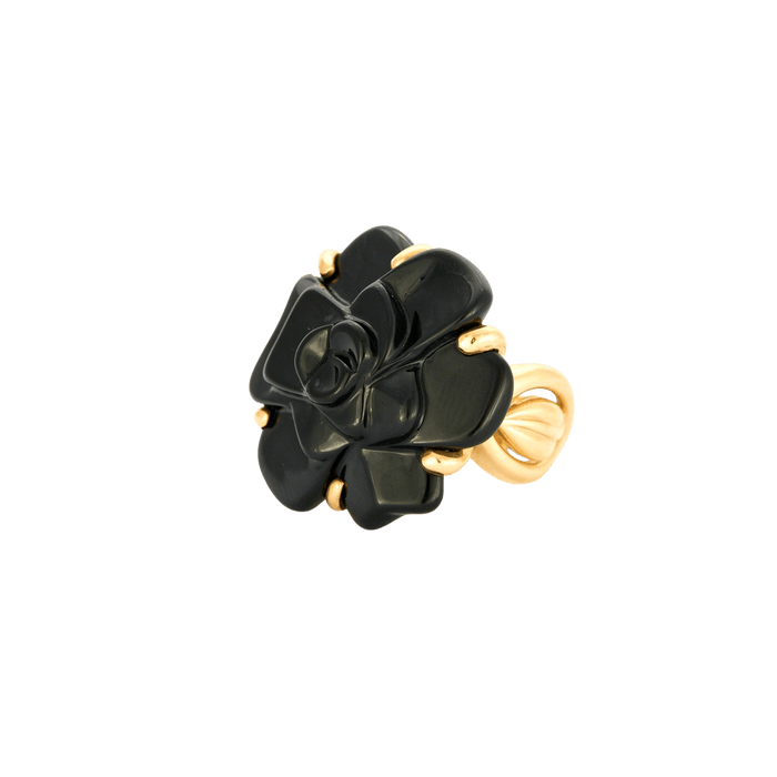 Bague 56 CHANEL - Bague Camélia or jaune onyx 58 Facettes 120