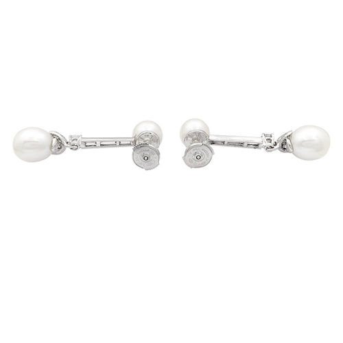 Boucles d'oreilles Boucles d’oreilles pendantes perles et diamants en platine et or blanc 58 Facettes 33846