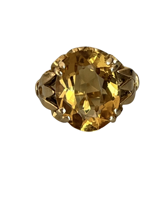 Ring aus Citrin-Gelbgold