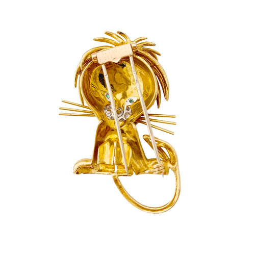 Boucles d'oreilles Van Cleef & Arpels Lion ébouriffé - Clip en or jaune, émeraudes et diamants 58 Facettes 33983