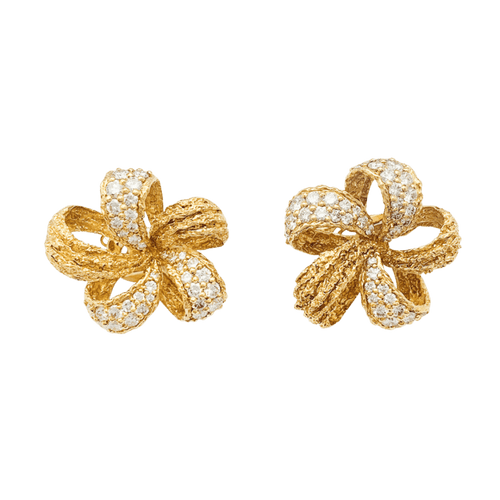 Boucles d'oreilles M.Gérard - Boucles d’oreilles fleurs en or jaune et diamants 58 Facettes 31849