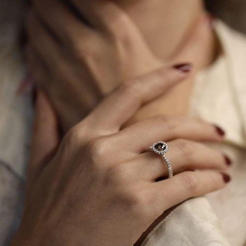 Bague 55 De Beers Aura - Solitaire en platine avec diamants, taille 55 58 Facettes FB10126