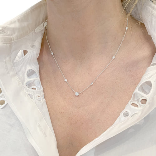 Collier Collier en or blanc 750 et diamants taille brillant 58 Facettes 32520