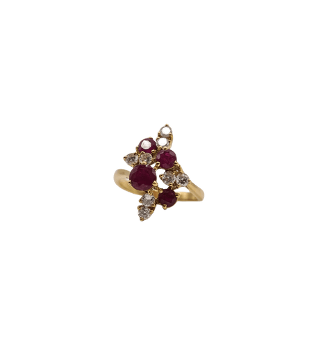 Bague 53 Bague or jaune, diamants, rubis 58 Facettes