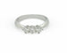 Bague Bague trilogie en or blanc 18 kt et diamants 0,43 ct 58 Facettes 7320