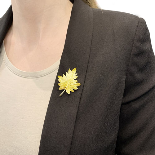 Broche Tiffany & Co - Broche feuille en or jaune 750 58 Facettes 35302