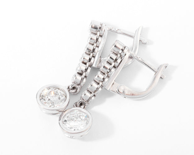 Boucles d'oreilles Boucles d'oreilles dormeuses en platine et diamants taille ancienne 0,70 ct 58 Facettes 1