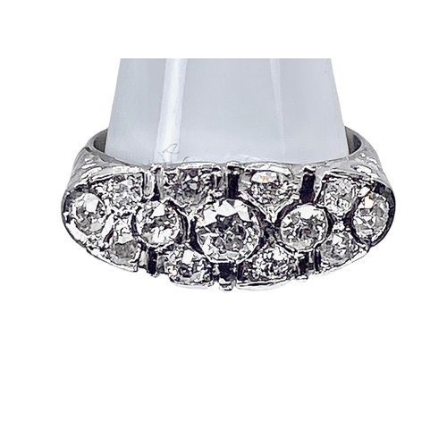 Bague 56 Bague en platine pavée de diamants. Epoque Art Deco. 58 Facettes AB265